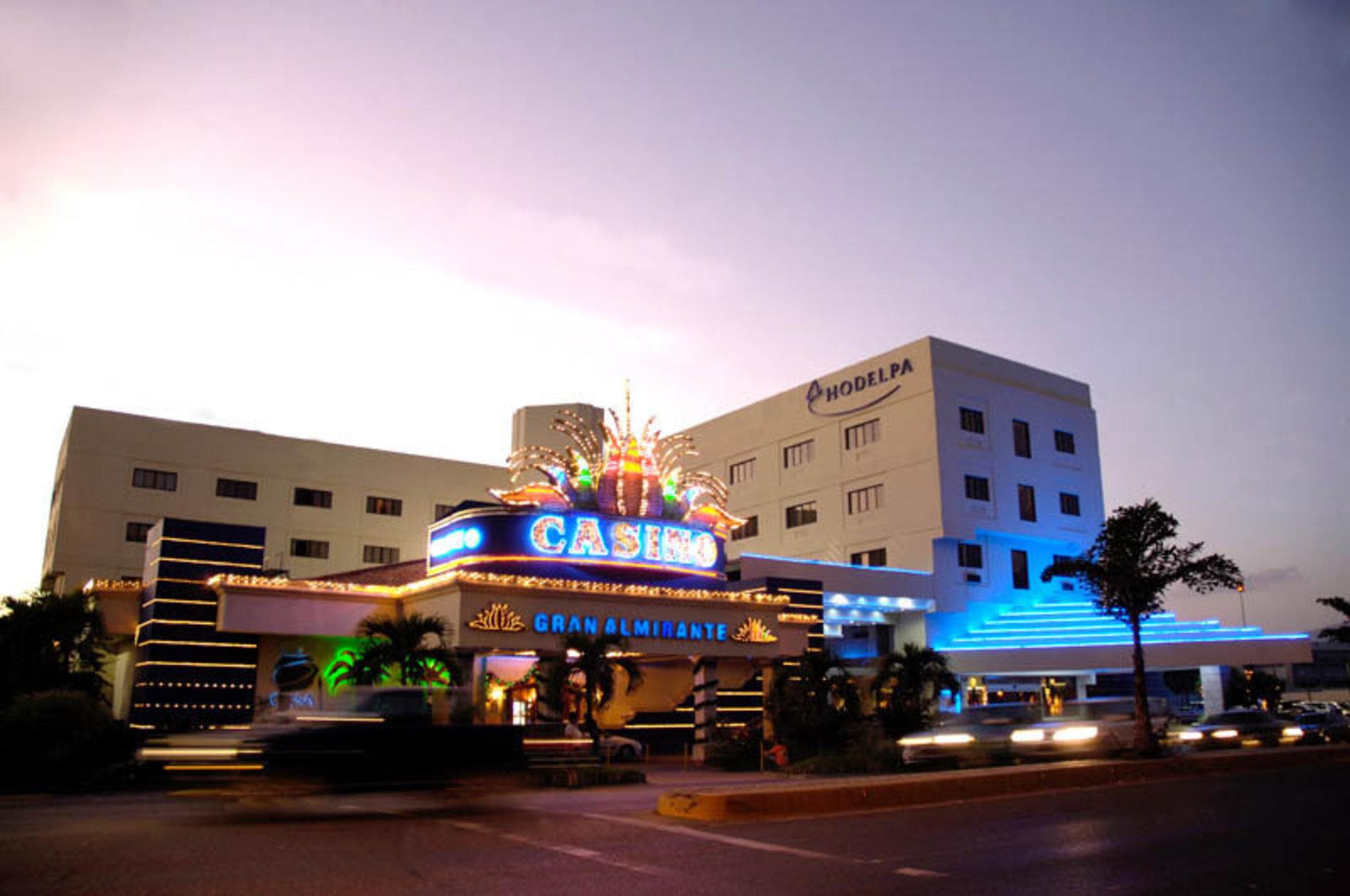 Hodelpa Gran Almirante Hotel Santiago De Los Caballeros Buitenkant foto