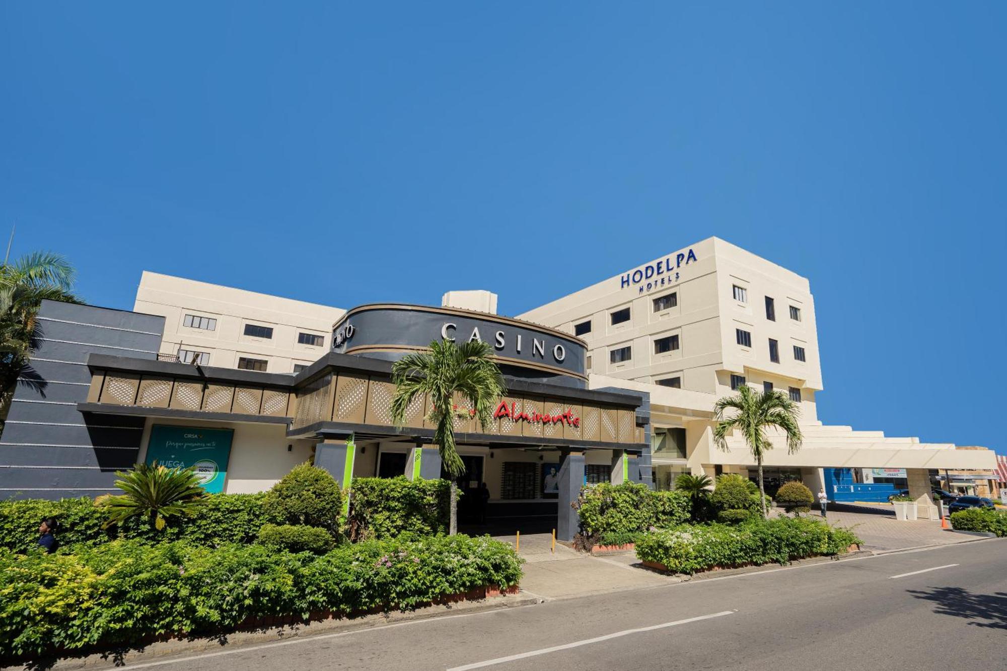 Hodelpa Gran Almirante Hotel Santiago De Los Caballeros Buitenkant foto